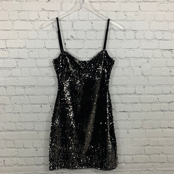 black mini dress zara